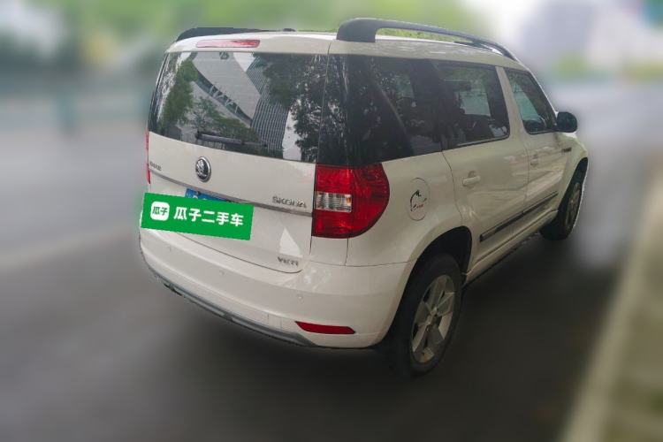 Used Skoda Yeti 2016 1.4TSI DSG Advanced Edition Rear Right 45 Deg