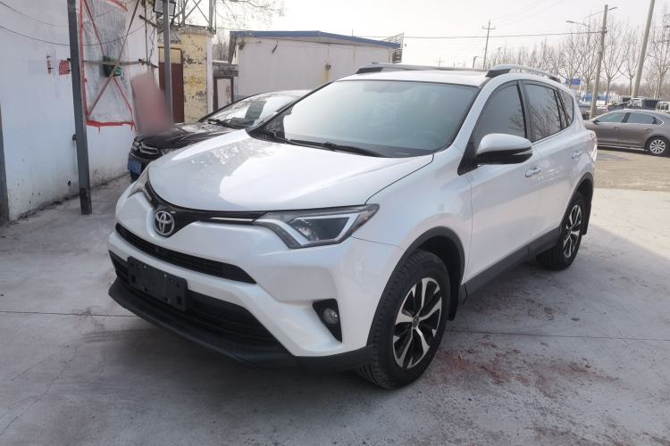 Used Toyota RAV4 2016 2.0L CVT Two-Wheel Drive Fashion Edition China V Standard