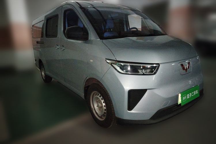 Used Wuling Yangguang 2025 Model 400km Bus Edition—Comfort Edition
