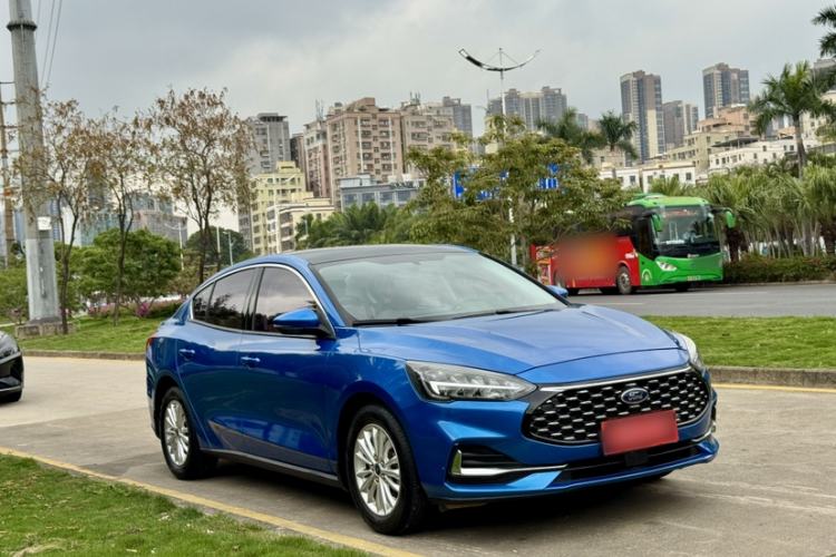 Used Ford Focus 2021 Sedan EcoBoost 180 Automatic Trendy Model
