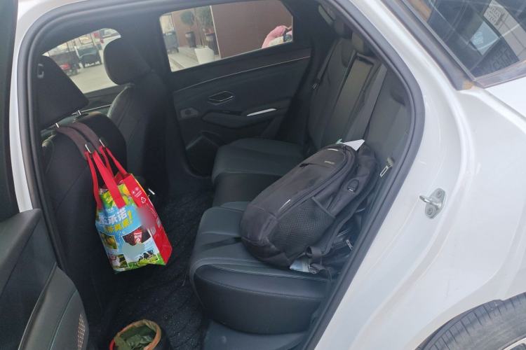 Used BYD Qin L 2025 DM-i Smart Drive 120KM Superior Model
