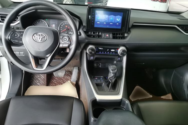 Used Toyota RAV4 2021 2.0L CVT Two-Wheel Drive Urban Edition Center Console