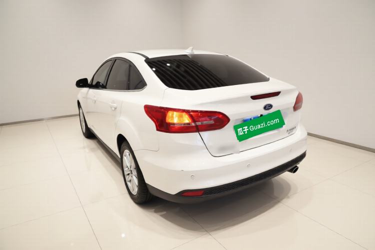 Used Ford Focus 2017 Sedan EcoBoost 180 Automatic Elite Model Rear Left 45 Deg