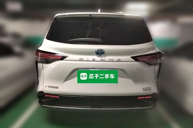 Used Toyota SIENNA 2021 2.5L Hybrid Premium Edition