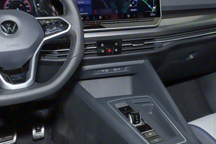 Used Volkswagen Golf 2025 300TSI R-Line Interior 2