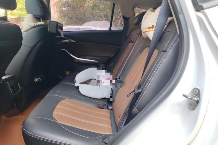 Used BYD Song New Energy 2017 Song DM 1.5TID All-Wheel Drive Luxury Model Left Rear Seat