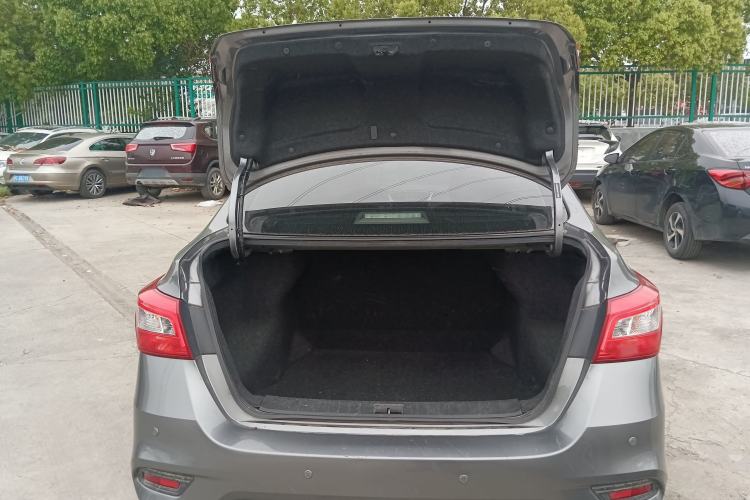 Used Nissan Sylphy 2021 Classic 1.6XE CVT Comfort Edition Trunk