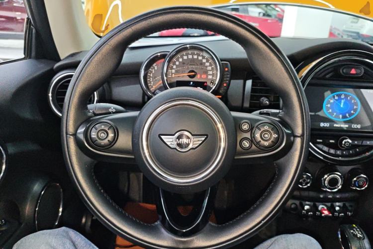 Used MINI 2016 1.2T ONE Pioneer Edition Steering Wheel