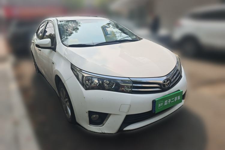 Used Toyota Corolla 2017 Revised Version 1.6L S-CVT GL Front Right 45 Deg