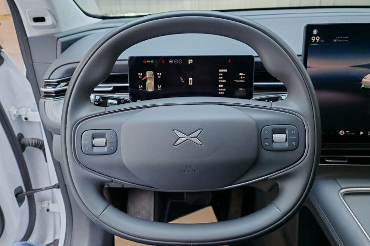 Used XPeng G6 2025 625 Long-Range Max Flagship Edition
