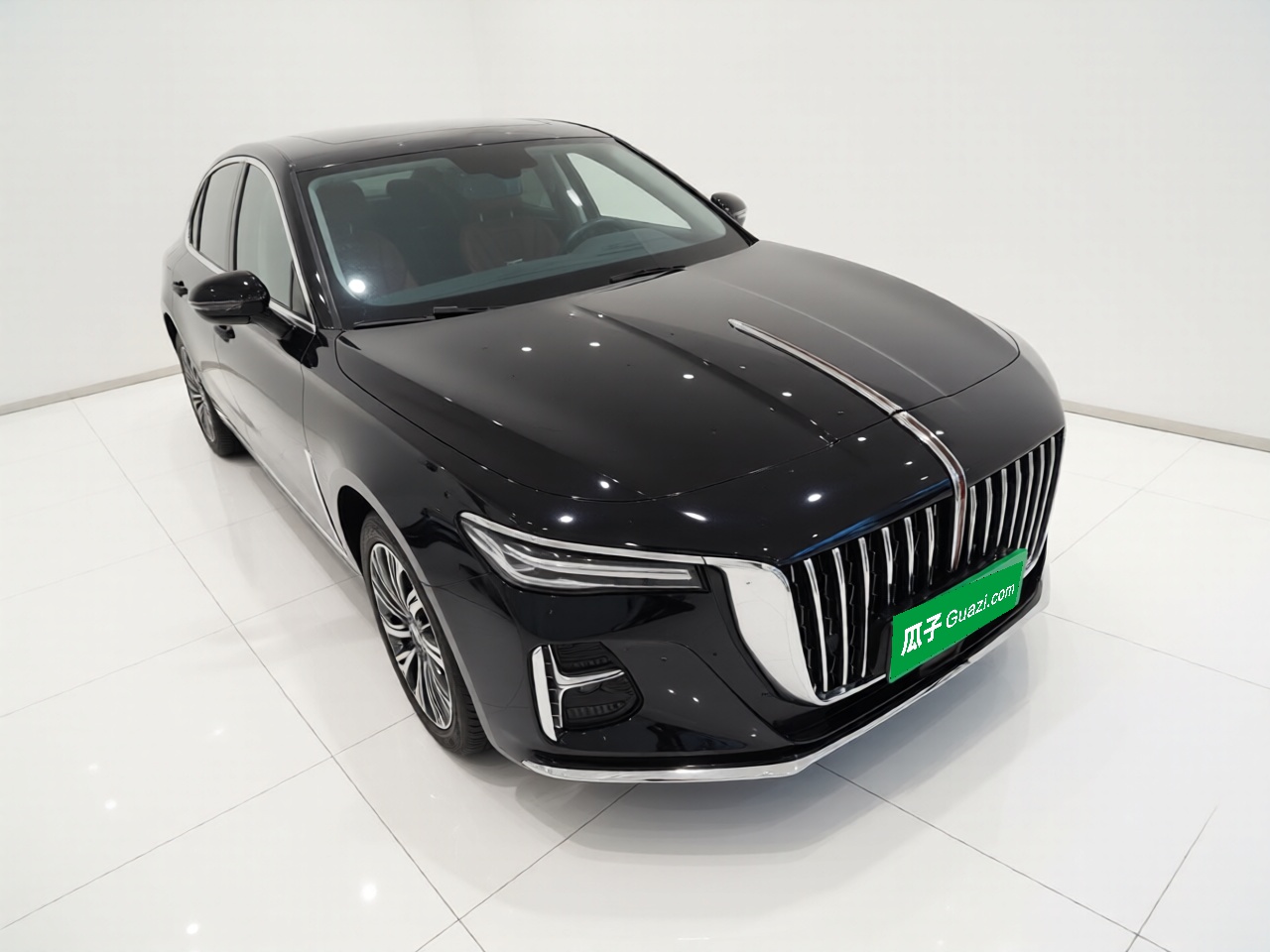 Hongqi H5 2024 2.0T Automatic Smart Connect Flagship Edition - Chinese Trim Xiang — снимка 3