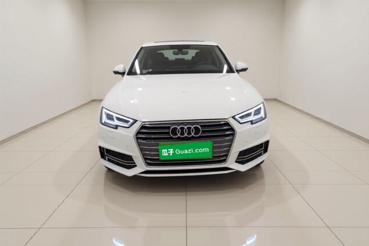 Used Audi A4L 2018 30th Anniversary Edition 40 TFSI Fashion Model
