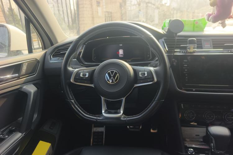 Used Volkswagen Tiguan L 2021 330TSI Automatic Two-Wheel Drive R-Line Enhanced Edition