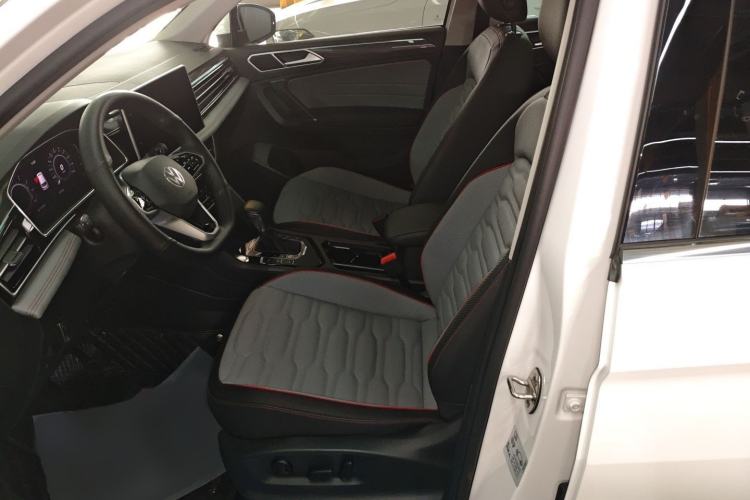 Used Volkswagen Tiguan L New Energy 2022 430 PHEV Plug-in Hybrid Flagship Edition Left Front Seat