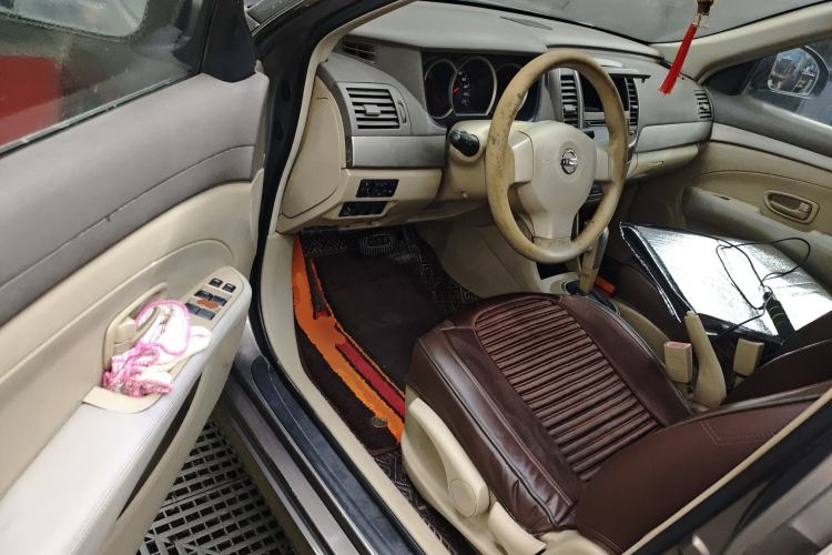 Used Nissan Sylphy 2012 Classic 1.6XE Automatic Comfort Edition Driver Seat