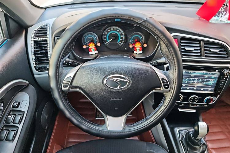 Used Soueast V3 Lingyue 2015 1.5L Manual Style Edition
