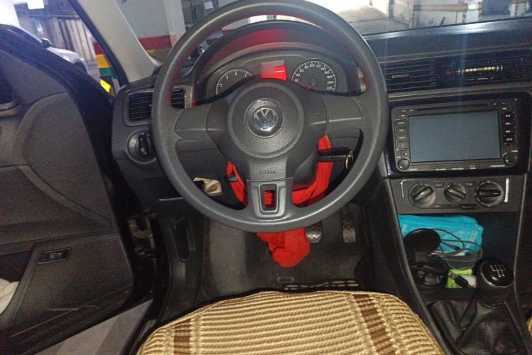 Used Volkswagen Santana 2015 1.6L Manual Comfort Edition Steering Wheel