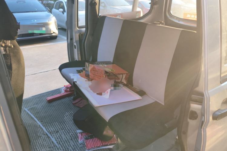 Used Wuling Rongguang S 2021 1.2L Base Model 5-Seater LSI
