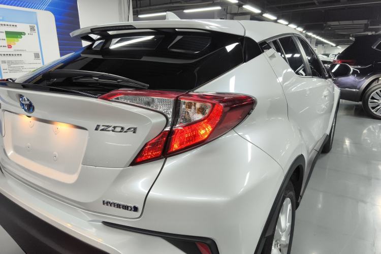 Used Toyota IZOA 2021 Dual-Motor 2.0L Yixiang Edition