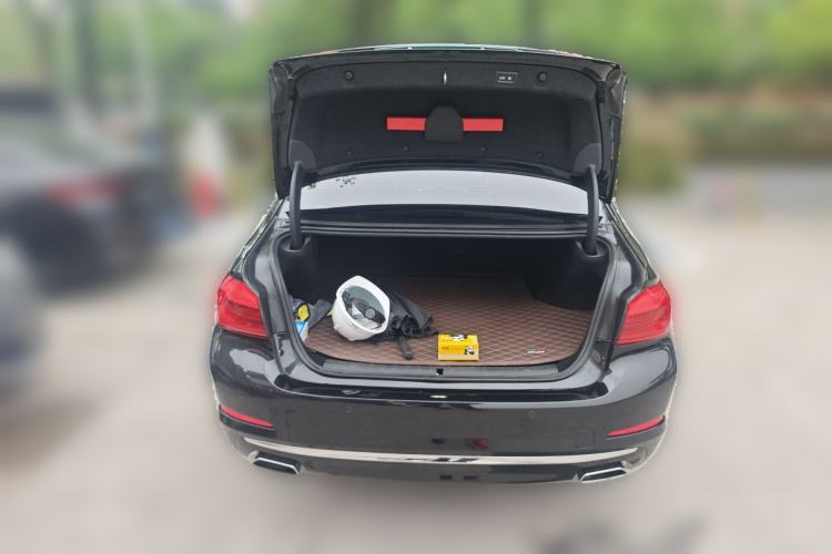 Used BMW 5 Series New Energy 2019 Updated Version 530Le Luxury Package Trunk