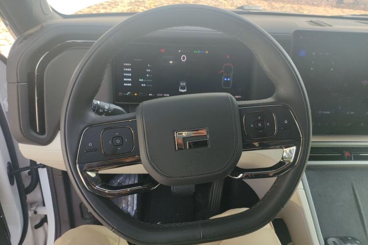 Used Polestones 01 2024 All-Purpose 7-Seater Standard Range Edition
