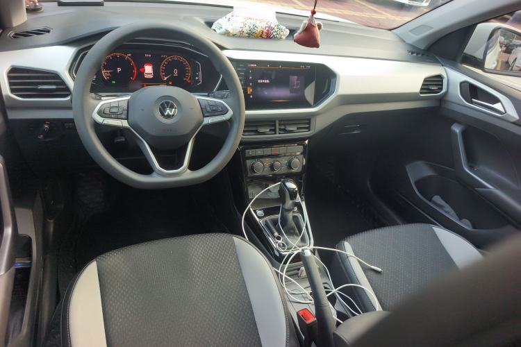 Used Volkswagen Tacqua 2021 1.5L Automatic Yue Zhi Lian Edition Center Console