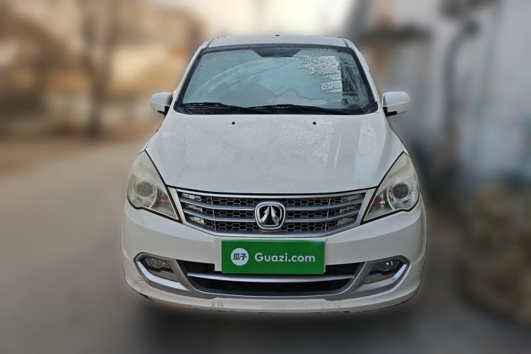 Used BAIC Weiwang M20 2014 1.5L Basic Version DAM15DL Front