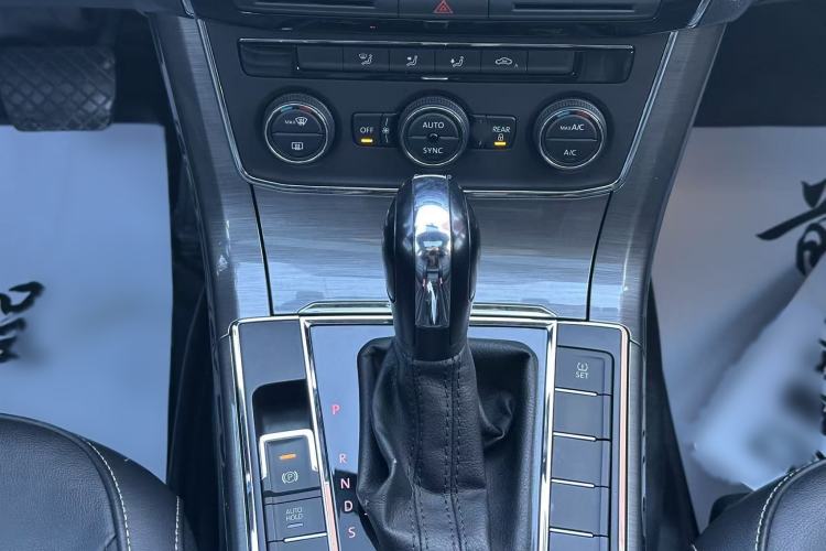 Used Volkswagen Passat 2016 1.8T Government Procurement Version (CEA Engine + 6AT)
