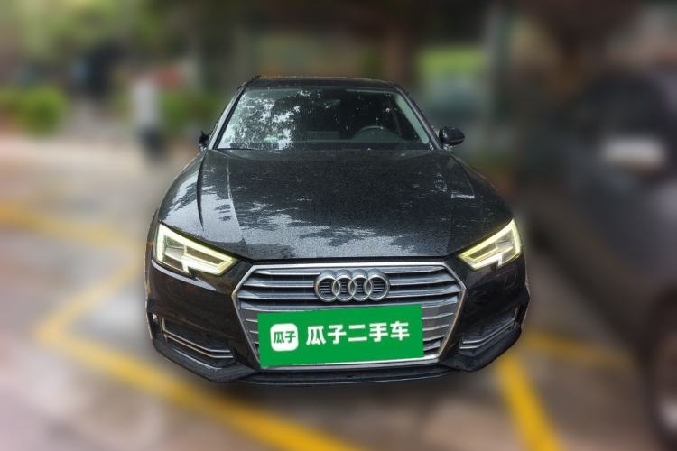 Used Audi A4L 2018 30th Anniversary Edition 40 TFSI Fashion Model
