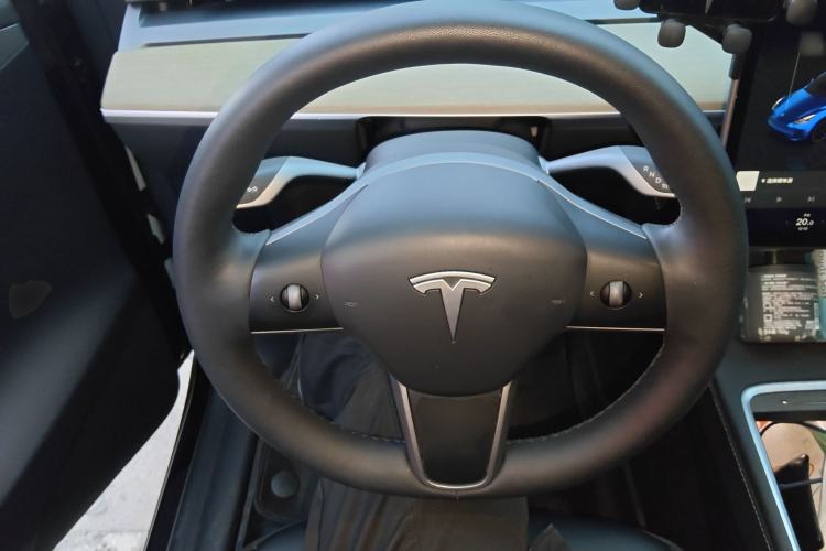 Used Tesla Model Y 2022 Revised Version Rear-Wheel Drive Steering Wheel