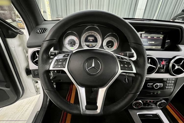 Used Mercedes-Benz GLK-Class 2014 GLK 200 Standard Model Interior 3