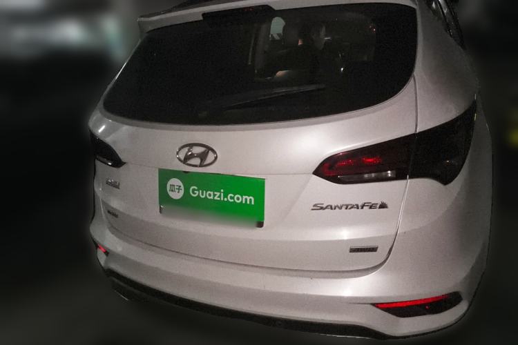 Used Hyundai Santa Fe 2017 2.0T Automatic All-Wheel Drive Smart 7-Seater