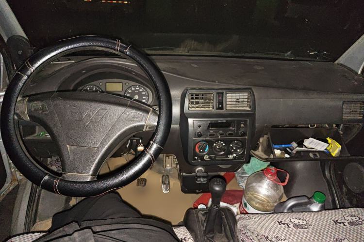 Used Wuling Rongguang 2011 1.2L Base Version
