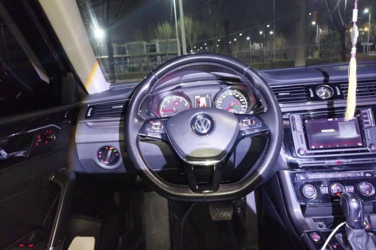 Used Volkswagen Passat 2016 330TSI DSG Prestige Edition