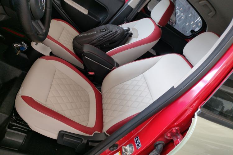 Used ORA Black Cat 2021 351 km Luxury Version Left Front Seat