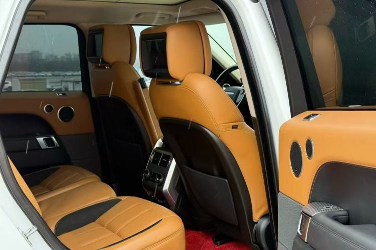 Used Land Rover Range Sport 2020 3.0 L6 HSE DYNAMIC Interior 5