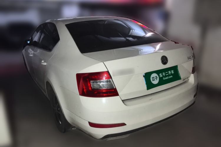 Used Skoda Octavia 2017 1.6L Automatic Smart Drive Edition Rear Left 45 Deg