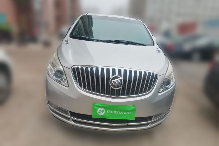 Used Buick GL8 2011 2.4L LT Luxury Business Executive Edition Front