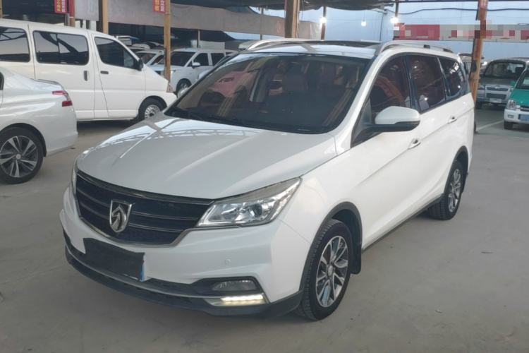 Baojun 730 2019 1.5T CVT Flagship Version 7 Seats China V Emission Standard usado