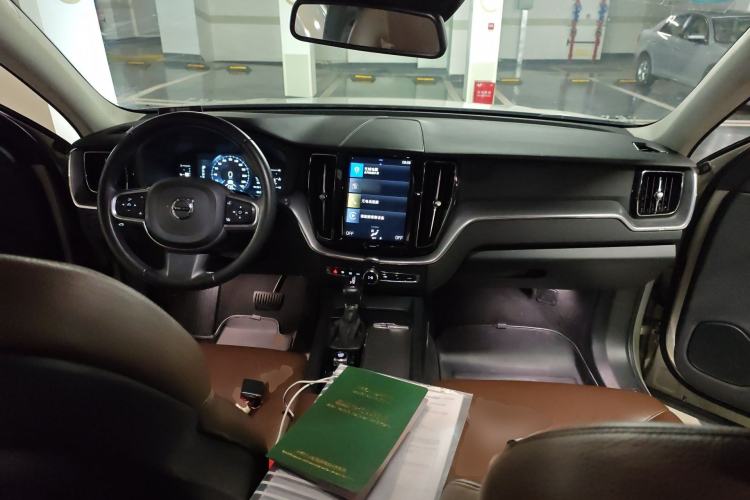 Used Volvo XC60 2020 T5 4x4 Zhiyi Luxury Edition
