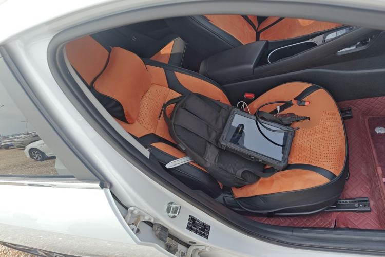 Used Hyundai Elantra 2022 1.5L CVT LUX Prestige Edition Right Front Seat