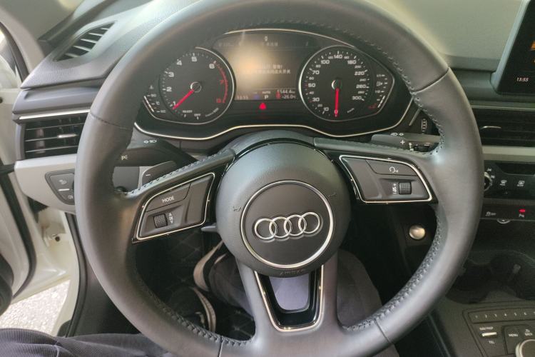 Used Audi A4L 2018 30th Anniversary Edition 40 TFSI Trendy Model
