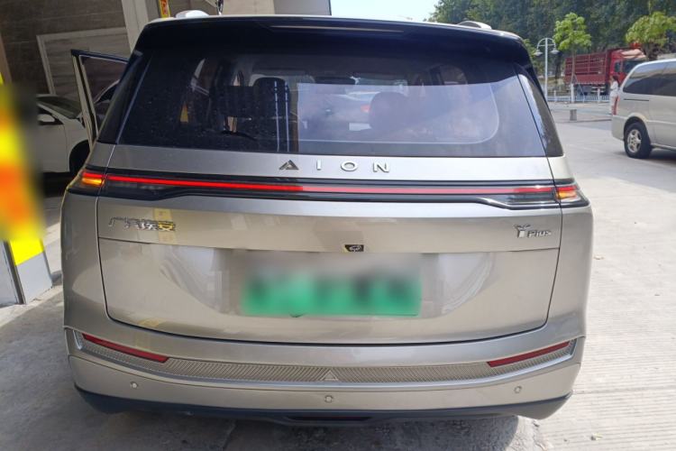 Used AION Y 2023 Younger