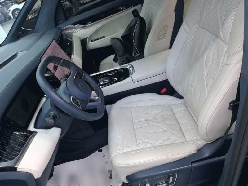 Used Zeekr 009 2024 Six-Seat Executive Version 4WD 108 kWh — 14