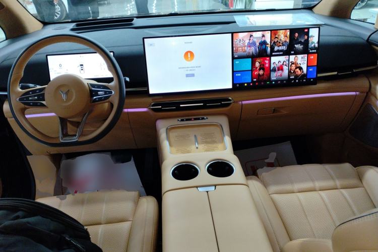 Used VOYAH Dream 2025 PHEV Four-Wheel-Drive Flagship Kunpeng Edition
