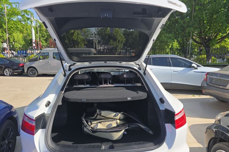 Used Baojun RC-6 2019 1.5T CVT Elite Version with 24-Hour Online Service Trunk