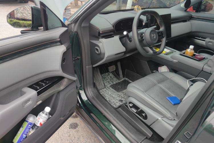 Used Zeekr 7X 2025 100 kWh Long-Range Rear-Wheel Drive with Intelligent Driving Features Driver Seat