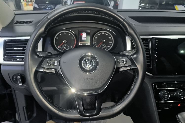 Used Volkswagen Teramont 2019 330TSI Two-Wheel-Drive Luxury Edition China VI Standard Steering Wheel