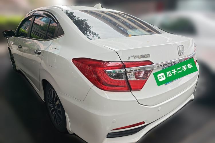 Used Honda Crider 2015 1.8L automatic luxury edition
