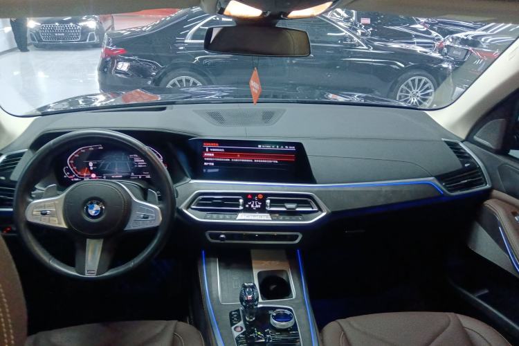 Used BMW X5 2022 Restyled xDrive 30Li Luxury Version M Sport Package